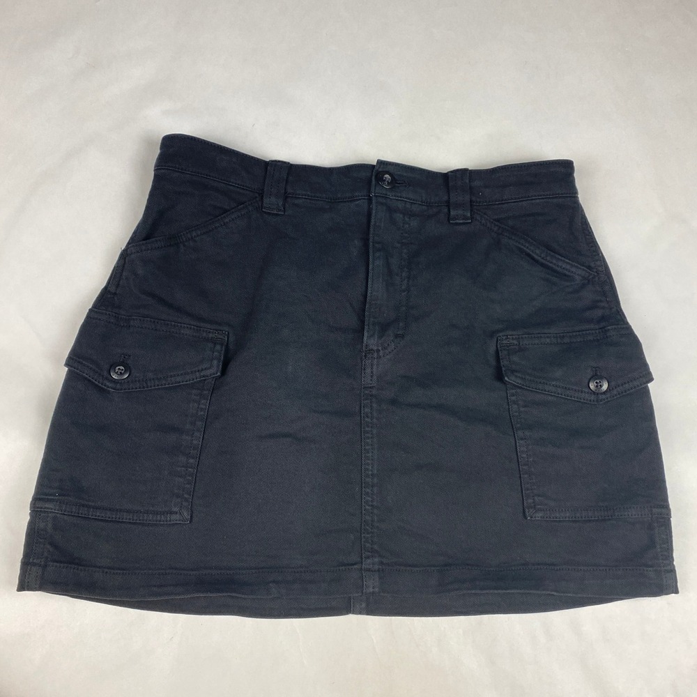 Aritzia TNA Mini Skirt Women's Size 6 Black Cargo